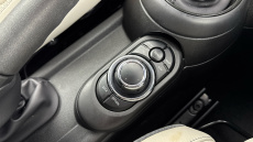 MINI Hatchback 1.5 Cooper Exclusive 5dr Auto [Nav Pack] Petrol Hatchback